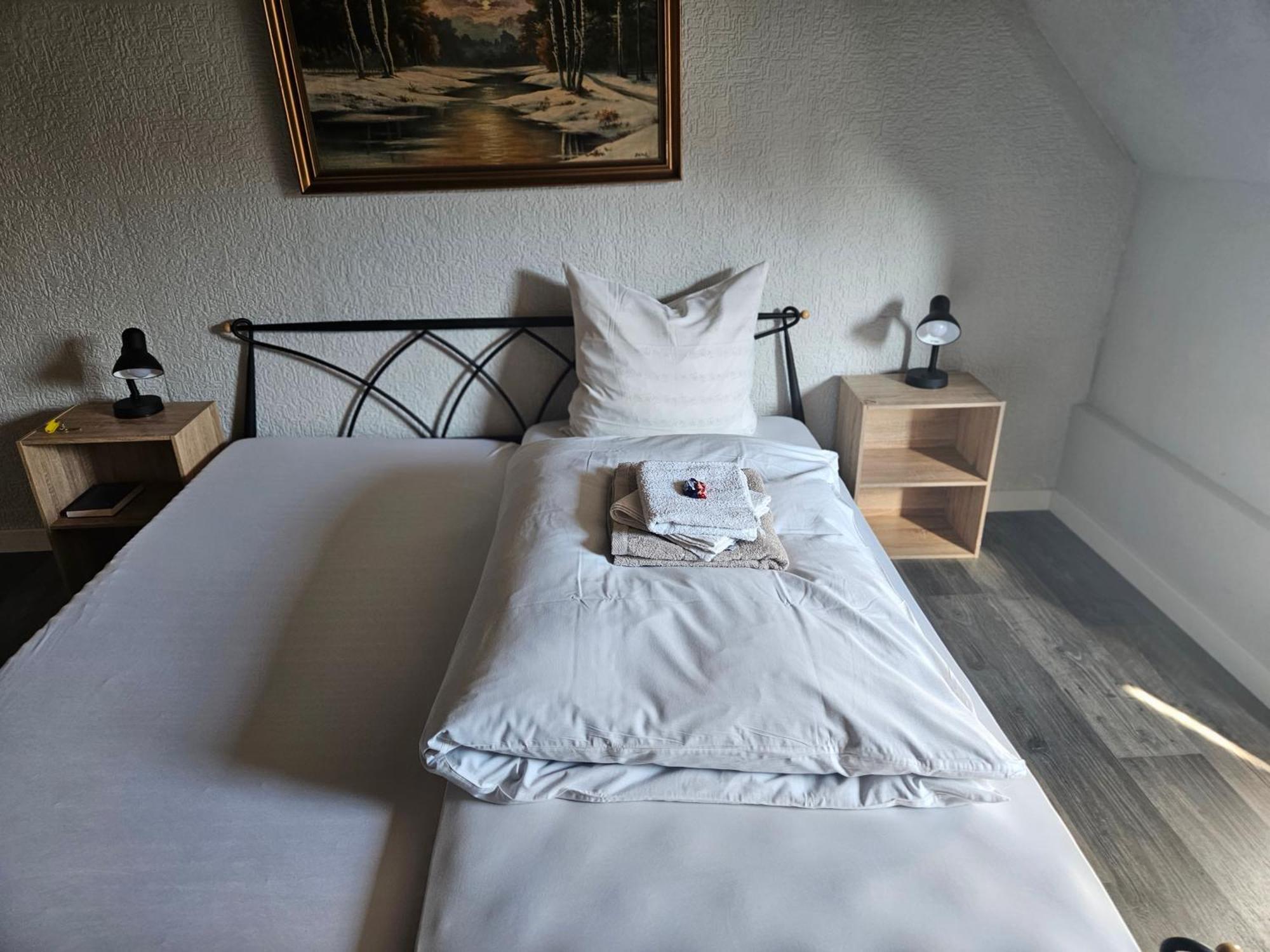 Hotel Zur Schmiede Heiningen Bagian luar foto