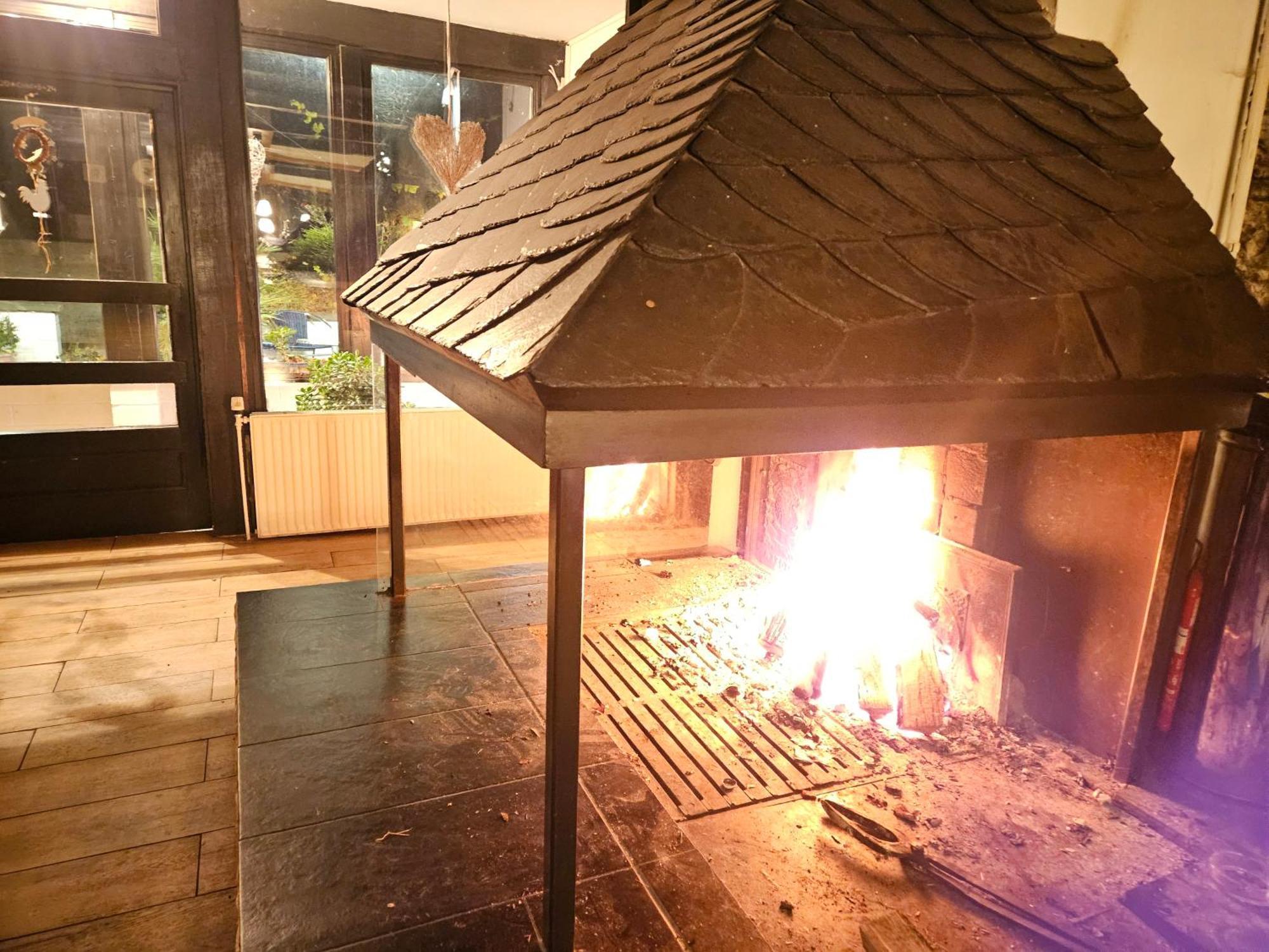 Hotel Zur Schmiede Heiningen Bagian luar foto