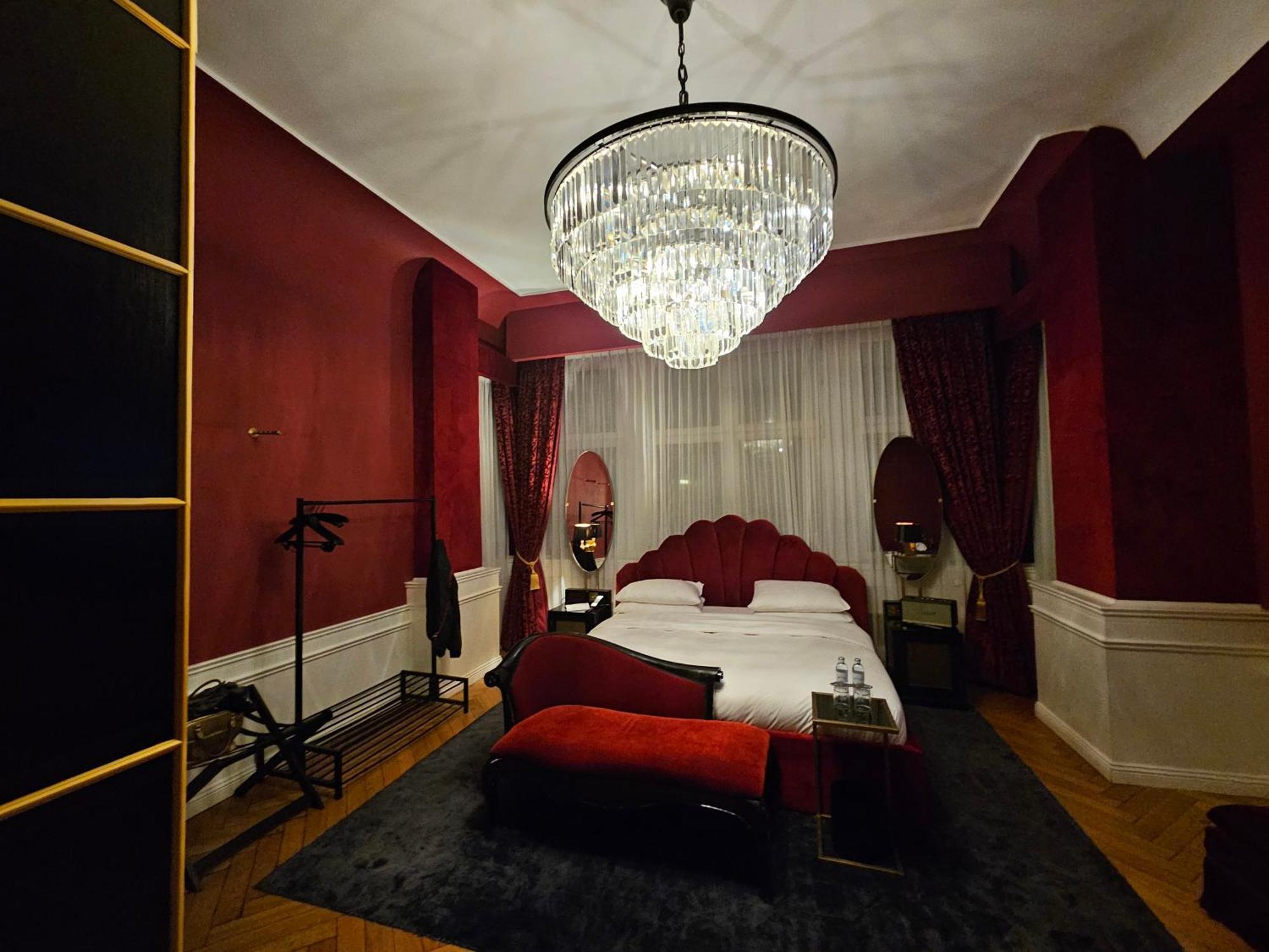 Hotel Zur Schmiede Heiningen Bagian luar foto